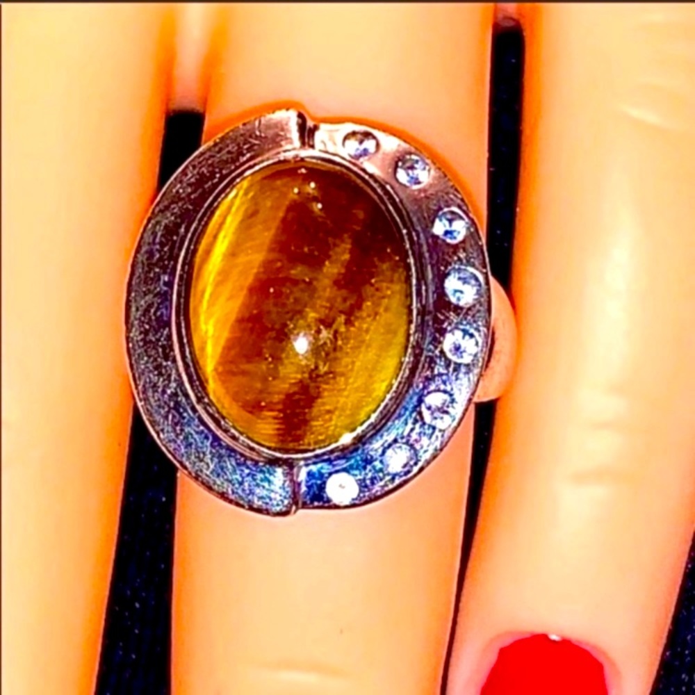 Beautiful & Unique Tiger Eye Ring